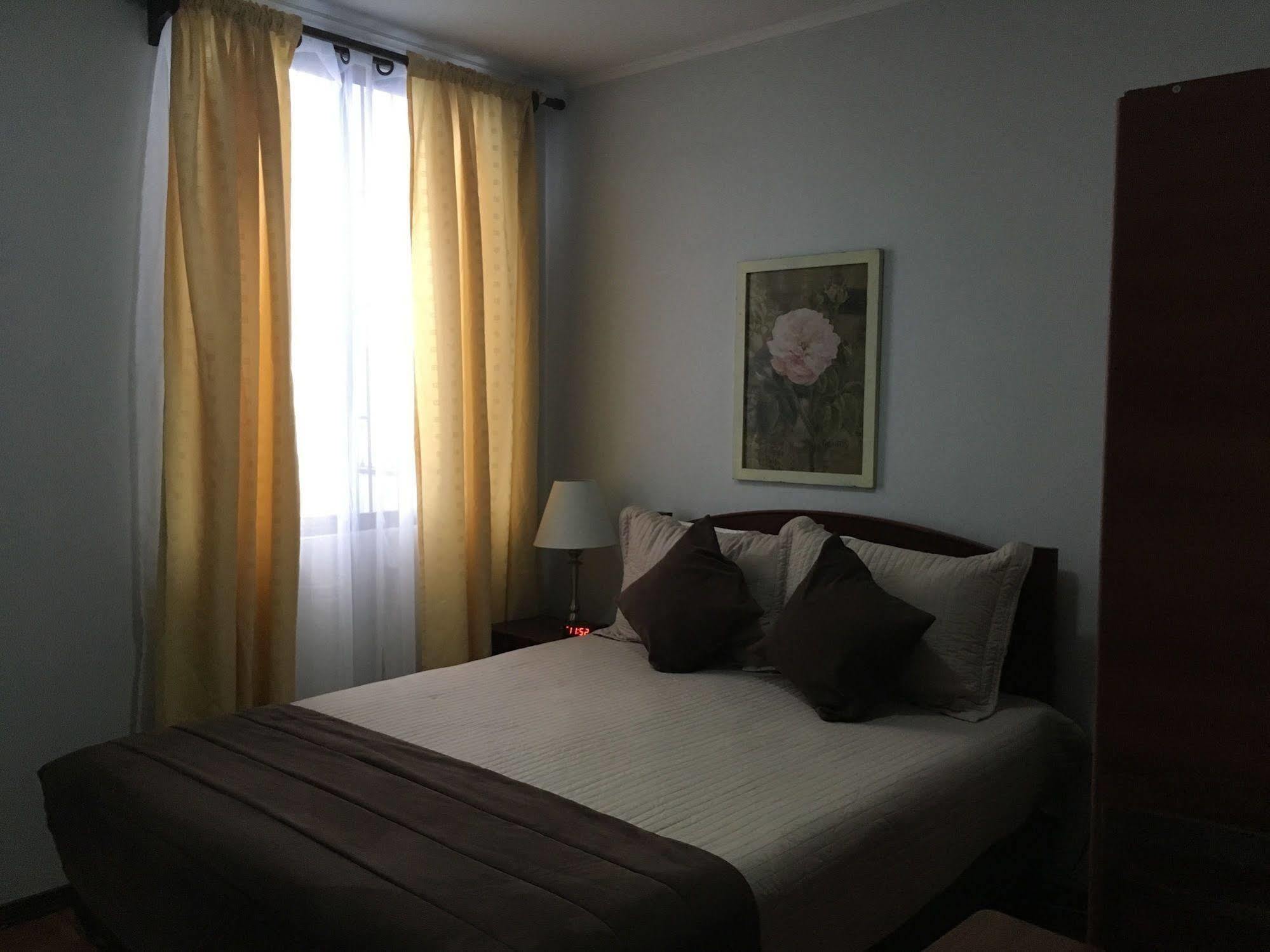 Residencial Universitaria ซานติอาโก ภายนอก รูปภาพ