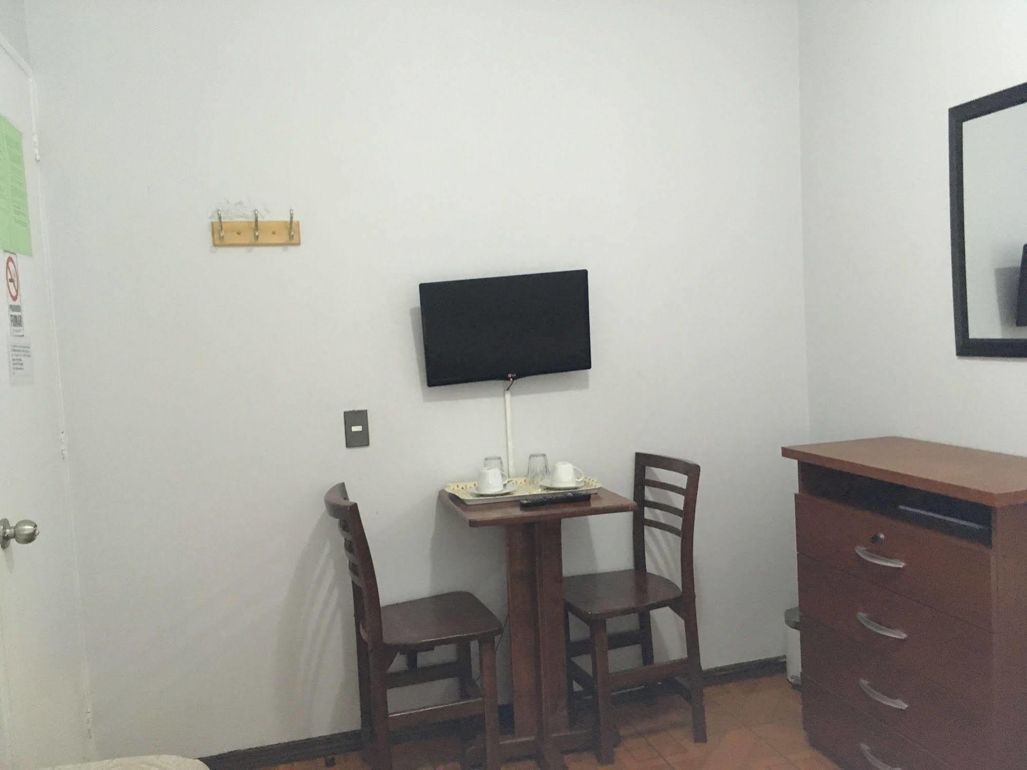 Residencial Universitaria ซานติอาโก ภายนอก รูปภาพ